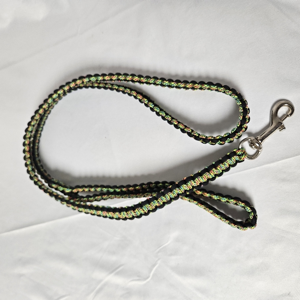 Handmade 550‎ Paracord Braided Dog Leash with Metal Clip